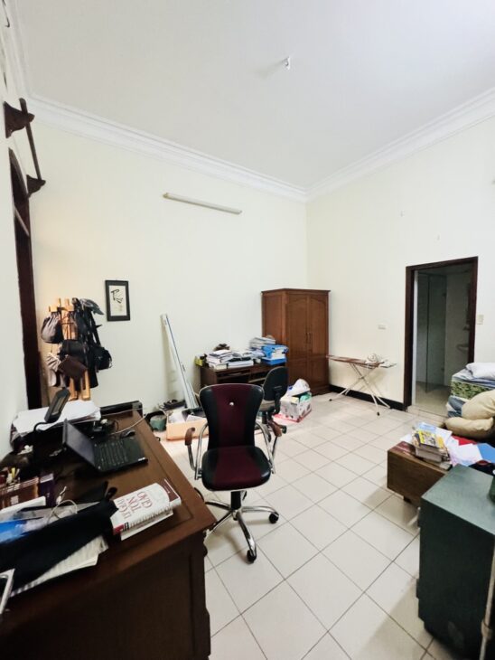 Bán nhà khu phân lô ô tô thông phố Liễu Giai, Ba Đình, khu vực dân trí cao, 65m2, 3 tầng, 18.5 tỷ