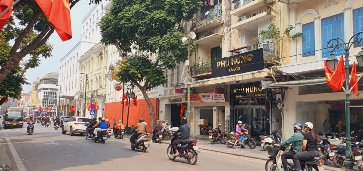 Mặt Phố Tràng Tiền mt5m2, giá siêu tốt, dt 100m2, chủ nhà thiện chí