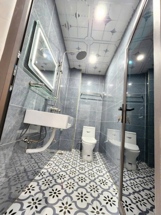 CẤN BÁN NHÀ CHÍNH KINH THANH XUÂN,32Mx5T,NGÕ NÔNG,GẦN PHỐ,NHÀ MỚI Ở LUÔN.