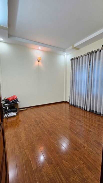 NHÀ PHÂN LÔ – KINH DOANH – HIẾM NHÀ BÁN – CÁCH PHỐ 30M – LÔ GÓC – PHÂN LÔ Ô TÔ TRÁNH – NGÕ THÔNG –