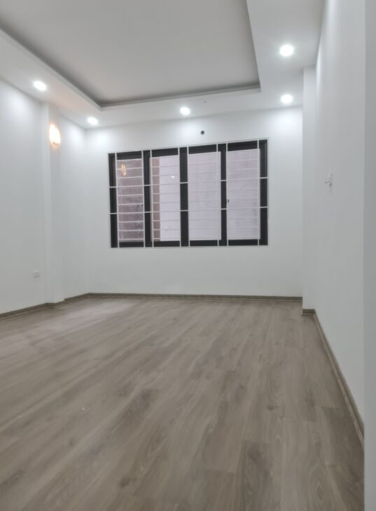 BÁN NHÀ HỒNG MAI HAI BÀ TRƯNG 4 TẦNG MỚI THOÁNG SÁNG GIAO THÔNG THUẬN TIỆN 40M 7,2 TỶ