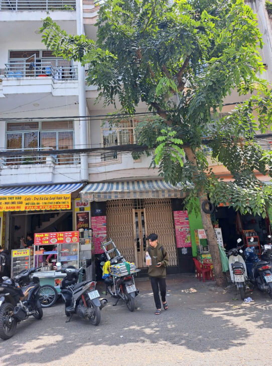 BÁN NHÀ 4 TẦNG MẶT TIỀN KINH DOANH. ĐỐI DIỆN ĐH NAM SG, KẾ BÊN AEON PAC MALL CAO LỖ Q8.