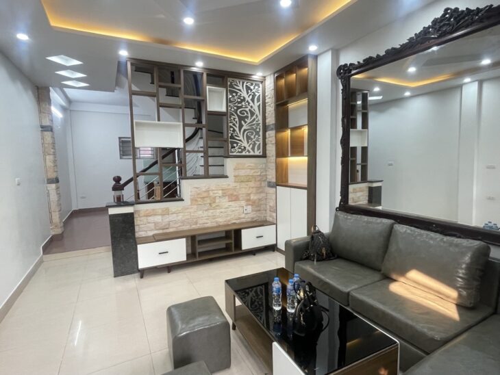 BÁN NHÀ 5 TẦNG, THẠCH BÀN, LONG BIÊN, GIÁ ,2 TỶ