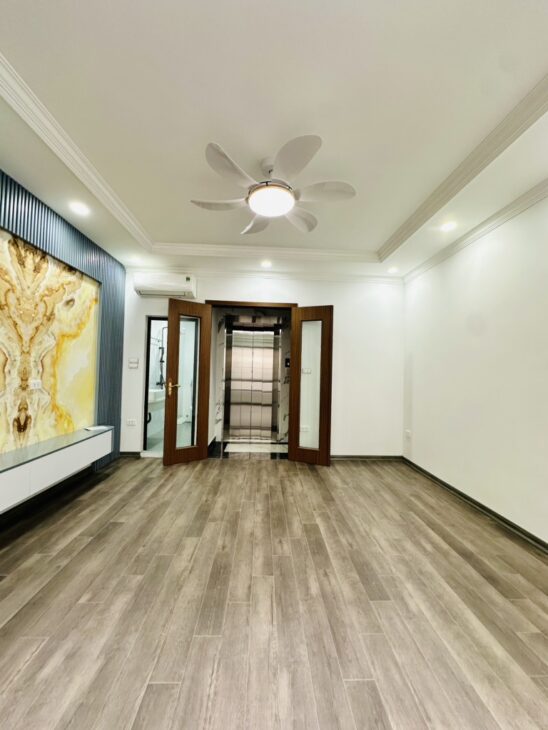 BÁN NHÀ MỚI 6 TẦNG CÓ THANG MÁY – NGÕ SIÊU ĐẸP – GIÁ CHỈ 8.6 TỶ – GIÁP BÁT