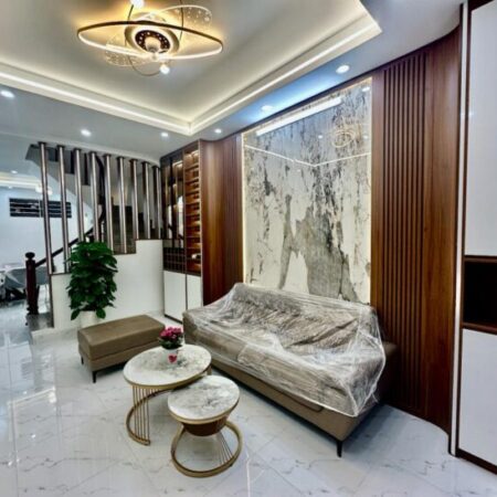 Nhà Đẹp Kim Giang – Ô Tô Đậu Cạnh Nhà, Thiết Kế Hiện Đại – 5 Tầng Mới Kong