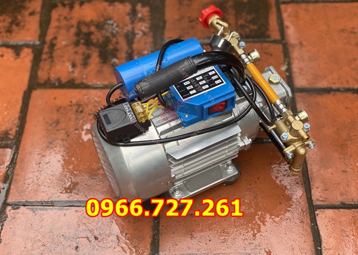 Máy xịt rửa vệ sinh điều hòa TURBO TB1100 điều khiển từ xa
