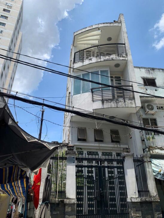 GIÁ MỀM – HẺM XE HƠI – 76M2 – 5 TẦNG – KẾ QUẬN 1 – BÌNH THẠNH NHỈNH 8 TỶ