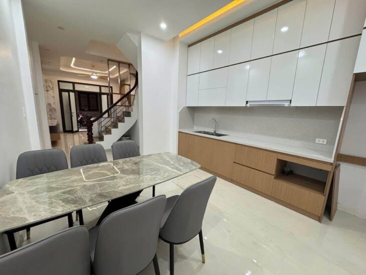 Bán nhà gần Tô Vĩnh Diện, 37m² x 4 tầng, ngõ thông Lê Trọng Tấn, giá chỉ 6.15 tỷ