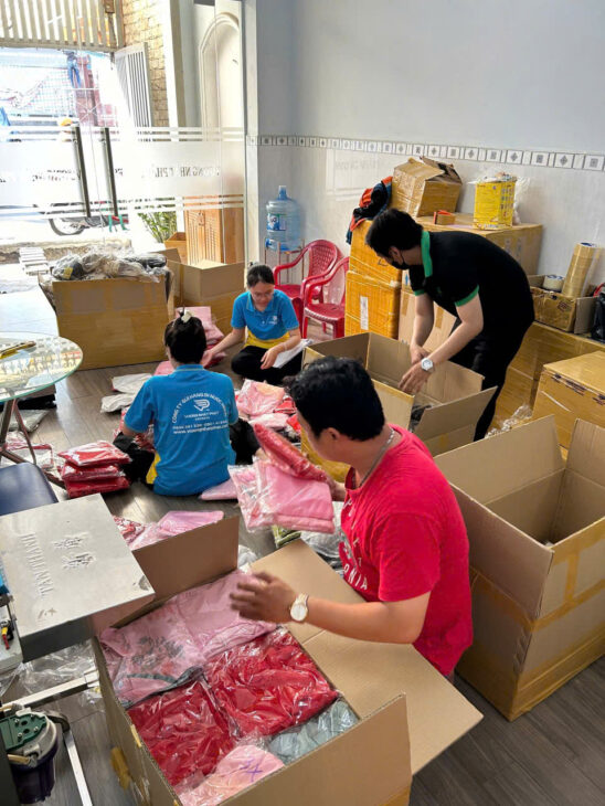 Dịch Vụ Vận Chuyển Quần Áo Đi Mỹ Bằng Tàu Biển Bao Thuế