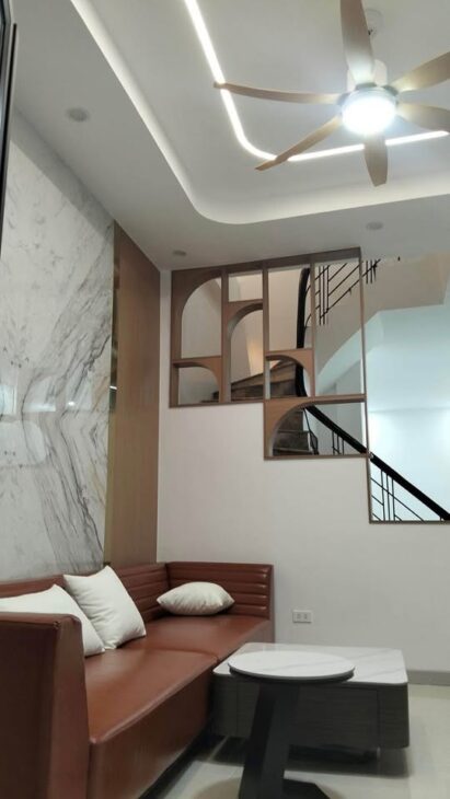 Bán nhà gần Tô Vĩnh Diện, 37m² x 4 tầng, ngõ thông Lê Trọng Tấn, giá chỉ 6.15 tỷ