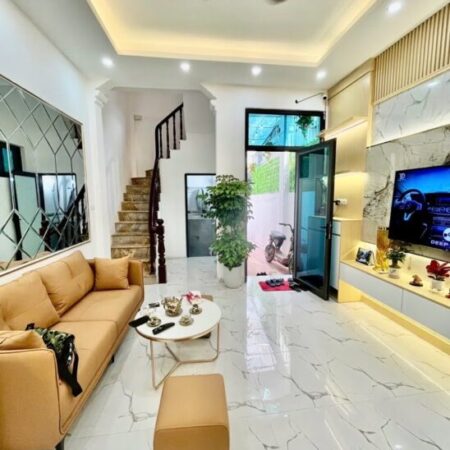 BÁN NHÀ 3 TẦNG, 39M2, HOÀNG MAI – HÀ NỘI, GIÁ 5 TỶ HƠN- SỔ ĐỎ CHÍNH CHỦ