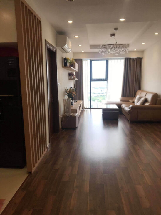 Cần bán CH 2PN, 78m2, tầng trung ở chung cư Goldmark City. Giá bán 5.3 tỷ, có thương lượng