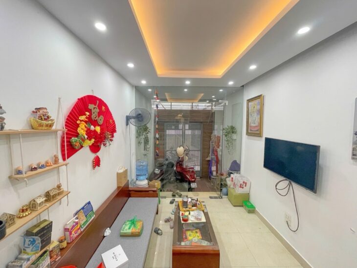 Bán nhà Đào Tấn, Ba Đình, ngõ thông, oto, DTSD 109m2, 5 tầng, Mt 6m, chỉ 22 tỷ