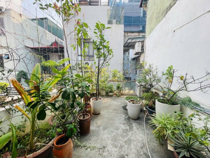 Bán nhà Đào Tấn, Ba Đình, ngõ thông, oto, DTSD 109m2, 5 tầng, Mt 6m, chỉ 22 tỷ