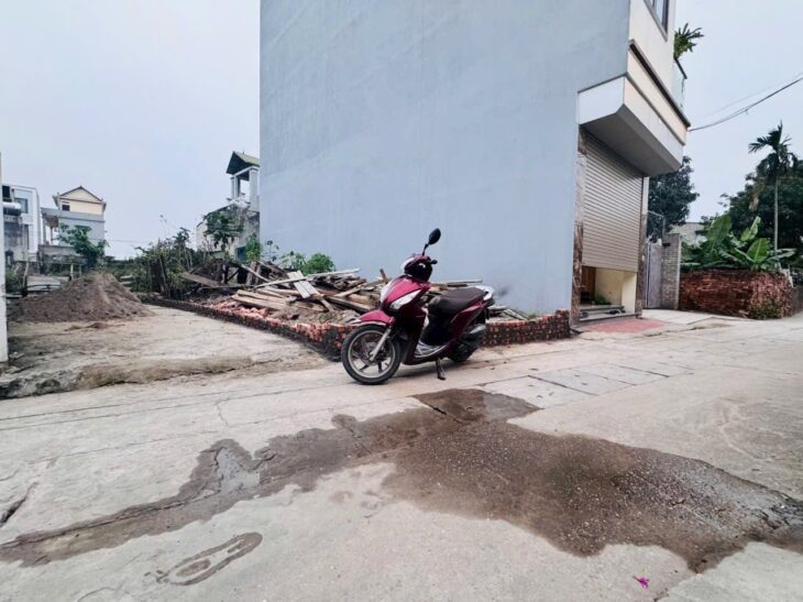 XÓM TÂY VÂN NỘI- ĐÔNG ANH dt48,3m2 giá hơn 3ty