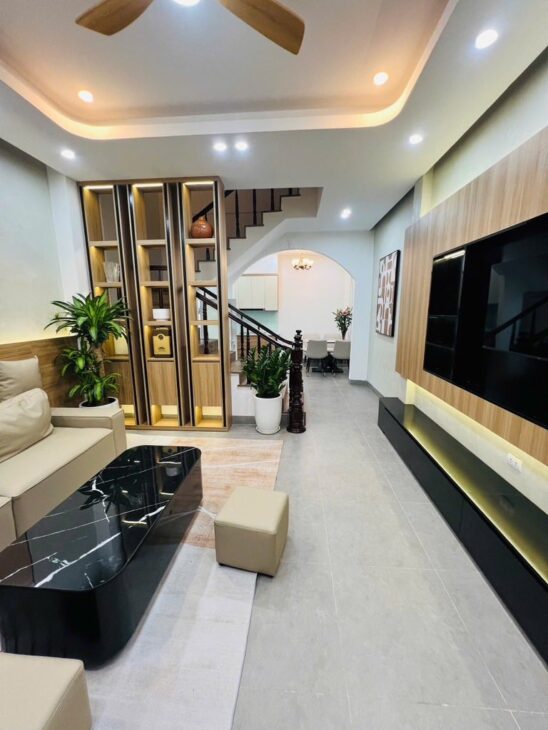 Bán nhà phố Tô Vĩnh Diện, 40m² x 4 tầng, sát Lê Trọng Tấn, gần Royal City, giá 6.65 tỷ