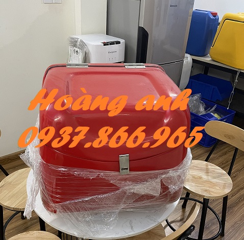 Thùng chở hàng sau xe máy tại hà nội, thung cho hang, thùng giao cơm