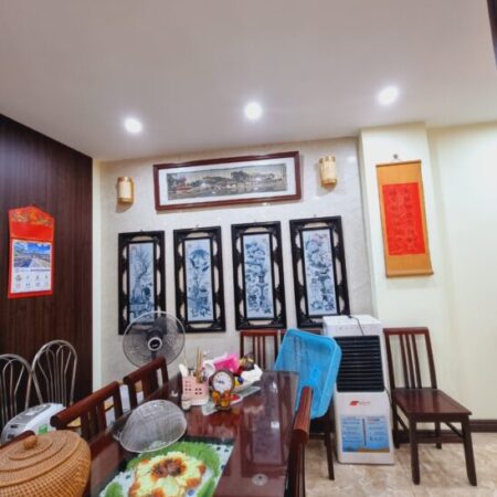 Nhà Mới Xây 5 Tầng – Văn Trì, 35m² – Giá Chỉ 5,4 Tỷ Nhà Mới Xây 5 Tầng – Văn Trì, 35m² – Giá Chỉ 5,4 Tỷ