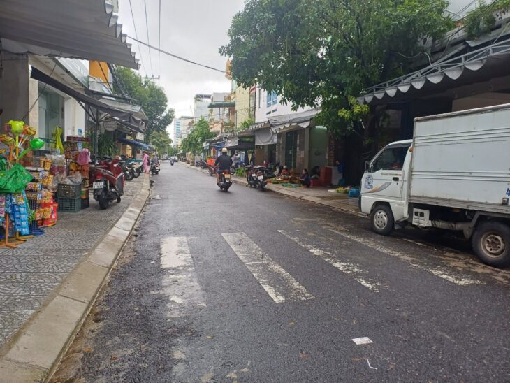 NHÀ 3 TẦNG ĐẸP – LÔ GÓC – TT HẢI CHÂU – Ở NGAY – KINH DOANH TỐT – GIÁ CHỈ 5.7 TỶ