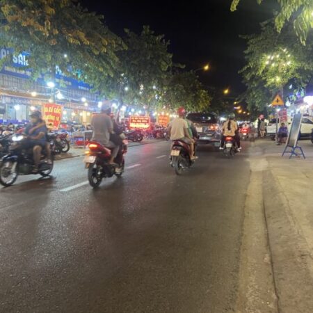 Bán nhà mặt tiền 12x27m giá 19,9 tỷ Đường Song Hành