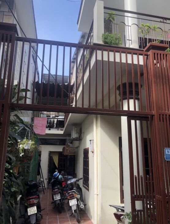 NHÀ ĐẸP 2T – ĐẤT RỘNG 121M2 – GẦN BIỂN & BỆNH VIỆN HẢI CHÂU – KHU DÂN CƯ VIP