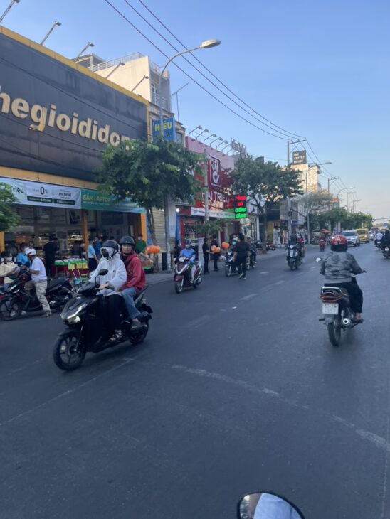 Bán nhà 2 mặt tiền 25x87m giá 190 tỷ Đường Nguyễn Ảnh Thủ