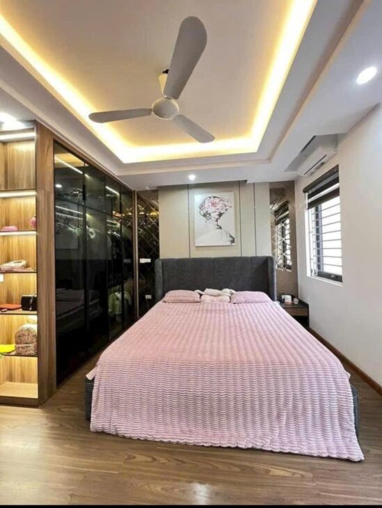 HIẾM PHỐ VŨ TRỌNG PHỤNG Ở VIP, NGÕ THOÁNG BA BƯỚC RA PHỐ CHỈ 7.1 TỶ.