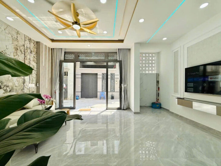 NHÀ BÁN .59 .GÒ VẤP DT 60M2 6.18 TỶ