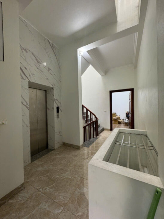 KIM GIANG- THANH LIỆT, 50 M2, 8 TẦNG THANG MÁY, MẶT TIỀN 6 M, GIÁ 12,5 TỶ.