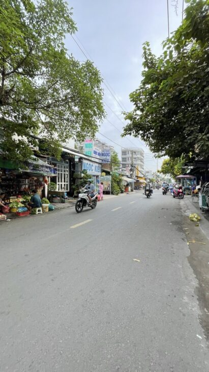 Bán nhà riêng tại Bùi Minh Trực, 5,3 tỷ, 72m2, 3PN + 2WC, hàng hiếm!
