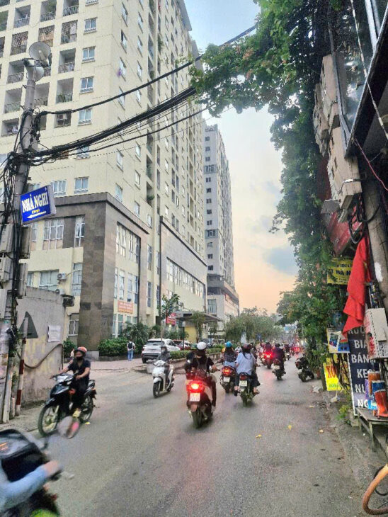 MẶT PHỐ 85 M CHỈ 12,8 TỶ KINH DOANH SẦM UẤT, Ô TÔ TRÁNH – SỔ NỞ HẬU