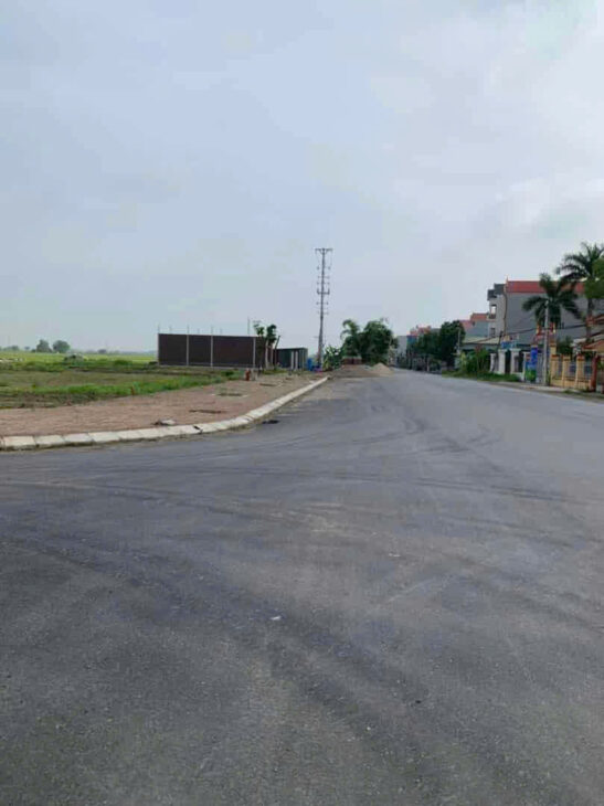 Cần bán giãn dân Hòa Phong, mặt ngoài đường liên xã 32m đối diện UBND xã Giá nhỉnh 4 tỷ
