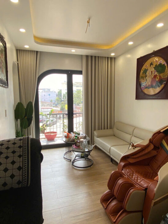 Bán nhà mặt đường Khúc Thừa Dụ – 4 tầng, độc lập, đẹp như mới – Giá 5.5 tỉ