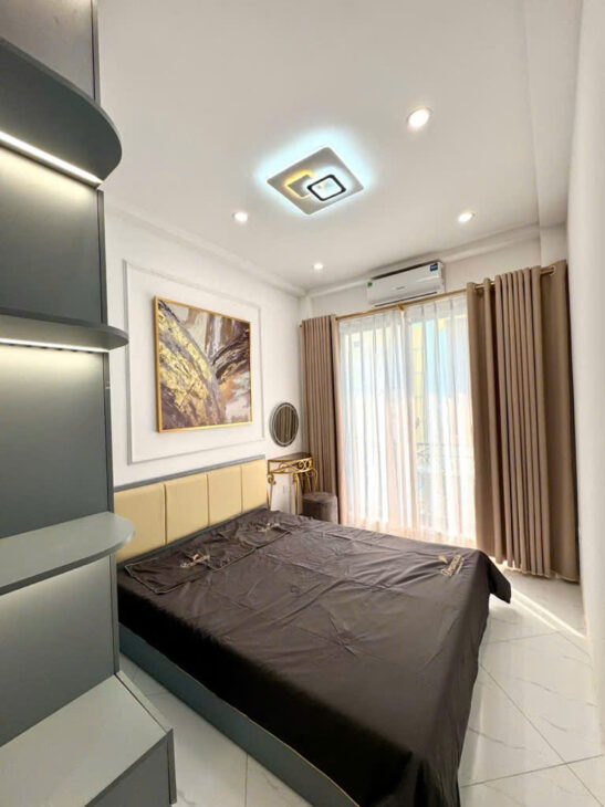 Bán nhà riêng, sát phố Minh Khai, quận Hai Bà Trưng, hàng hiếm, 22m2, 5 tầng, giá chỉ 5 tỷ 250 triệu