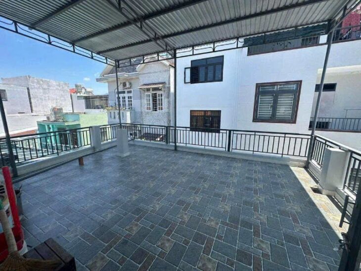 Bán nhà hẻm Lạc Long Quân – Phước Tân – Nha Trang – Nhà 3 tầng, giá chỉ 4.2 tỷ