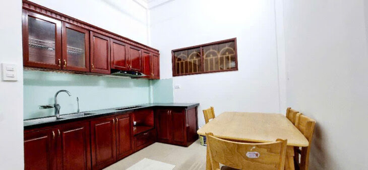 Nhà ĐẸP dân xây, ô tô đỗ cửa, ngõ thông ô tô tránh, 30m2, 4 tầng, giá 6 tỷ 900 triệu, tại Kim