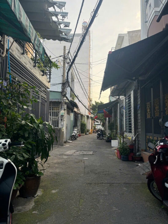 HẺM XE HƠI THÔNG – TÂN PHÚ – 41M2 CÔNG NHẬN – SỔ VUÔNG A4