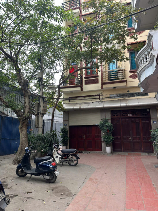 Nhà Đẹp Kim Giang – Ô Tô Đậu Cạnh Nhà, Thiết Kế Hiện Đại – 5 Tầng Mới Kong