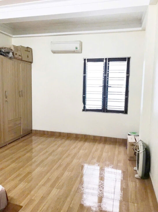 Bán nhà phân lô Tô Vũ – 193 Văn Cao, 50m 3 tầng, độc lập, đường 10m, Giá 3.2 tỉ