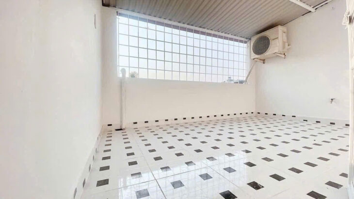 Bán nhà Khúc Thừa Dụ – 37m 3 tầng, Giá 2.3 tỉ gần ngay Chợ VĨnh Niệm