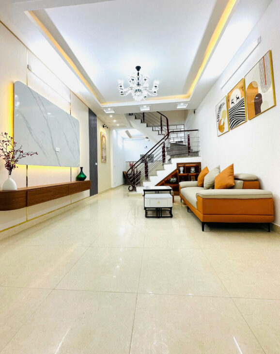 Nhà mặt ngõ Thiên Lôi thẳng tắp, 45m 3 tầng, Giá 2.96 tỉ, gần AEON