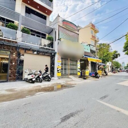 MẶT TIỀN SIÊU VIP CÓ THANG MÁY Đ.SỐ 11, 2 PHÒNG KHÁCH RỘNG RÃI, PHÒNG XÔNG HƠI, SÂN THƯỢNG TRƯỚC SAU