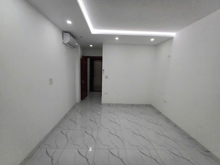 Bán nhà 5 tầng, thang máy, Lê Lợi, Trung tâm quận Hà Đông