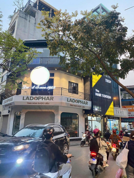 Nhà mặt phố Nguyễn Công Hoan – Ngọc Khánh, Ba Đình sổ đ ỏ 105m, MT 6,5m gi á 48 tỷ – Lô góc