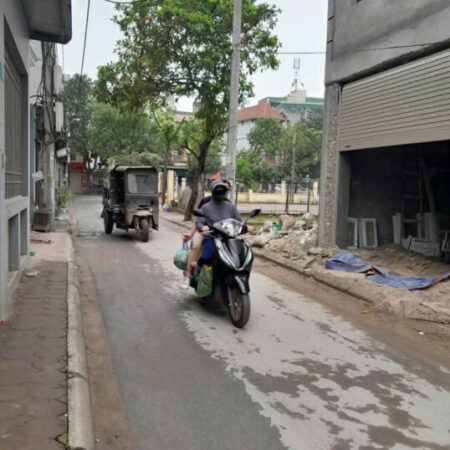 ĐẤT RẺ HIẾM THÂY GIANG BIÊN LONG BIÊN -ĐƯỜNG THÔNG – 0T0 ĐÔ ĐẤT VUÔNG VẮN ĐẸP -NHỈNH 3 TỶ