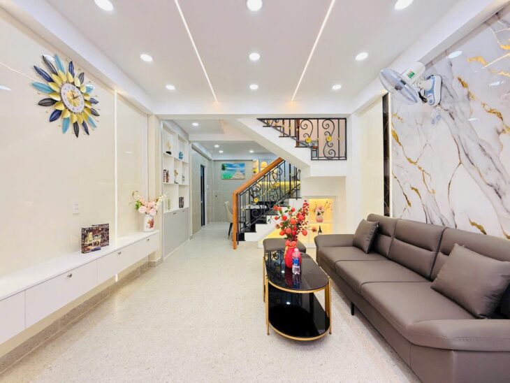 NHÀ BÁN ĐƯỜNG QUANG TRUNG, NỞ HẬU 5,36M, KHU AN NINH SẠCH SẼ