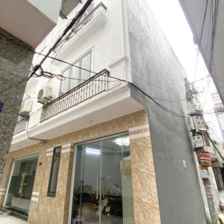 Nhà Thiên Lôi, 48m 3 tầng lô góc, ô.tô đỗ cạnh nhà, Giá 3.35 tỉ, gần Cấp 2 Vĩnh Niệm Nhà Thiên Lôi, 48m 3 tầng lô góc, ô.tô đỗ cạnh nhà, Giá 3.35 tỉ, gần Cấp 2 Vĩnh Niệm