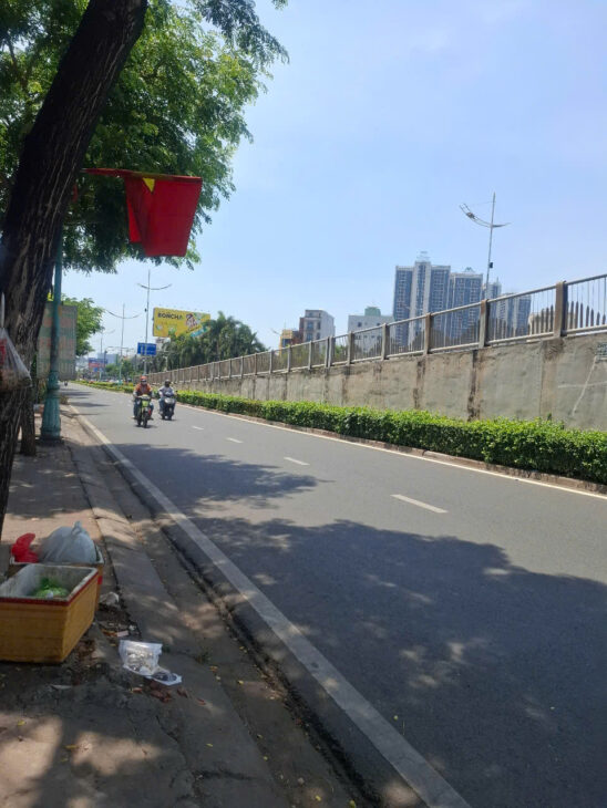 MẶT TIỀN KINH DOANH CÓ 102, NGUYỄN VĂN LINH, VỈA HÈ 5M, NHÀ 3 TẦNG CHỈ 4 TỶ