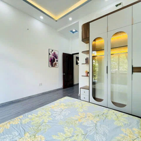 bÁN GẤP NHÀ GIÁ MỀM NHẤT QUẬN TÂN BÌNH – PHAN HUY ÍCH – DT:48M- 4X12M – 4 PHÒNG NGỦ- 5WC- GIÁ CHỈ