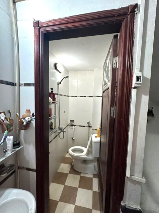 Căn hộ tập thể đủ đồ, phốTtrần Hưng Đạo, 32m2, Hoàn Kiếm